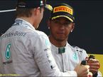 Льюис Хэмилтон и Нико Росберг на подиуме в Монце