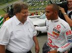 Норберт Хауг (слева) и Льюис Хэмилтон