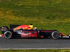 Машина Red Bull Racing на тестах в Барселоне