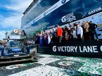 Машина победителей после финиша 24-часовой гонки в Дайтоне