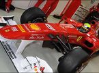 На переднем крыле Ferrari F150 появилось пожелание выздоровления Роберту Кубице