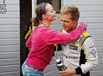Кевин Магнуссен и его бывший менеджер во время выступлений датчанина в Мировой серии Renault, фото TV2 Sport