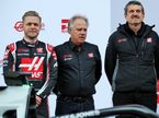 Кевин Магнуссен, Джин Хаас и Гюнтер Штайнер на презентации машины Haas VF-20 в Барселоне