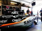 Логотип NEC на машине Force India