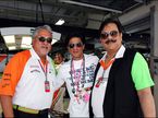 Совладельцы Force India Виджей Малья (слева) и Субрата Рой (справа)