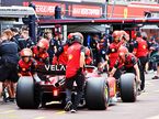 Механикам Ferrari пришлось вручную катить машину Шарля Леклера на весы FIA