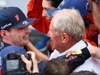 Хельмут Марко поздравляет Макса Ферстаппена с победой в Монако, фото XPB