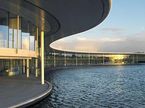 Здание McLaren Technology Center