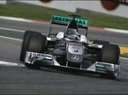 Логотипы Petronas на машине Mercedes GP