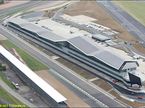 Новый комплекс боксов и паддока в Сильверстоуне