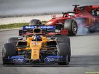 Себастьяне Феттель несколько кругов ехал позади McLaren Карлоса Сайнса, но так и не смог обогнать