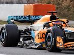 Машина McLaren MCL36 на тестах в Барселоне