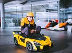 Машина, которой управлет Ландо Норрис, в общем-то тоже McLaren. Фото из Instagram гонщика