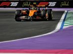 Ландо Норрис за рулём MCL39 на трассе в Джидде, фото XPB