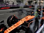 Ландо Норрис за рулём MCL39 на трассе в Баку, фото XPB