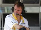 Главный гоночный инженер Renault F1 Алан Пермейн