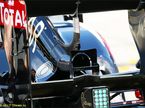 Заднее антикрыло Lotus на тестах в Сильверстоуне