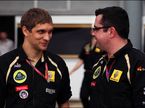 Виталий Петров и руководитель Lotus Renault GP Эрик Булье