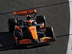 Оскар Пиастри за рулём McLaren MCL38 на трассе в Саудовской Аравии, фото XPB