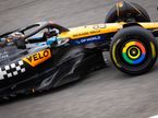 Оскар Пиастри за рулём McLaren MCL39 на тестах в Бахрейне, фото XPB