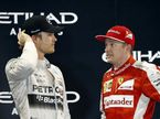 Кими Райкконен и Нико Росберг на подиуме Гран При Абу-Даби 2015 года