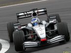 Кими Райкконен за рулём McLaren MP4-17A на Гран При Европы 2002 года