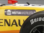 Логотип Mutua Madrilena на Renault R29