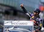 Даниэль Риккардо на параде пилотов в Мельбурне