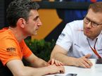 Андреа Стелла, гоночный директор McLaren (слева) и Андреас Зайдль, руководитель команды, фото XPB
