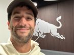 Даниэль Риккардо на базе Red Bull в Милтон-Кинсе, фото из социальных сетей
