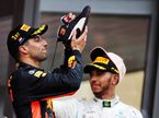 Даниэль. Риккардо и Льюис Хэмилтон на подиуме в Монако в 2018 году, фото XPB