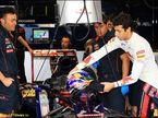 Даниэль Риккардо в боксах Toro Rosso