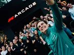 Педро де ла Роса на открытии центра Arcade F1 в Мадриде, фото пресс-службы Aston Martin