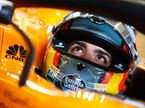Карлос Сайнс за рулём McLaren на тестах в Абу-Даби