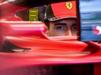 Шарль Леклер в кокпите машины Ferrari в боксах Альберт-парка