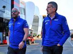 Гюнтер Штайнер (справа) и Стюарт Моррисон, глава пресс-службы Haas F1