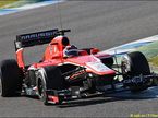Макс Чилтон за рулем Marussia MR02 на тестах в Хересе