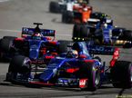Пилоты Toro Rosso опережают соперников в Сочи