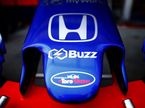 Логотип Buzz Asset Management на носовом обтекателе Toro Rosso