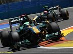 Team Lotus. Хейкки Ковалайнен и Ярно Трулли