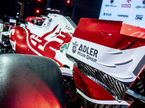 Логотип Brembo Adler Group на машине Alfa Romeo