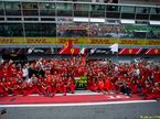 В Ferrari празднуют победу в Монце