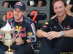 Кристиан Хорнер (справа) и Себастьян Феттель после Гран При Бахрейна