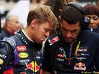 Себастьян Феттель и его гоночный инженер Гийом Рокелен