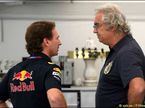 Флавио Бриаторе (справа) и Кристиан Хорнер, глава Red Bull Racing