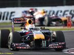 Пилоты Red Bull Racing на трассе Гран При Японии 2010 года