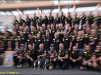 Команда Red Bull Racing отмечает успех на Гран При Кореи