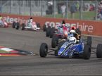 Кадр со второго этапа сезона 2013 года австралийской Формулы Ford в Таунсвилле