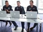 Руководство команды Ben Ainslie Racing, первый слева - Мартин Уитмарш