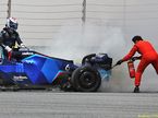 Пожар на машине Williams во второй день тестов